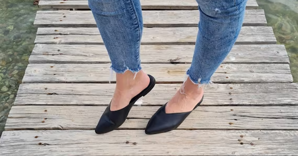 Flat mules best sale outfit