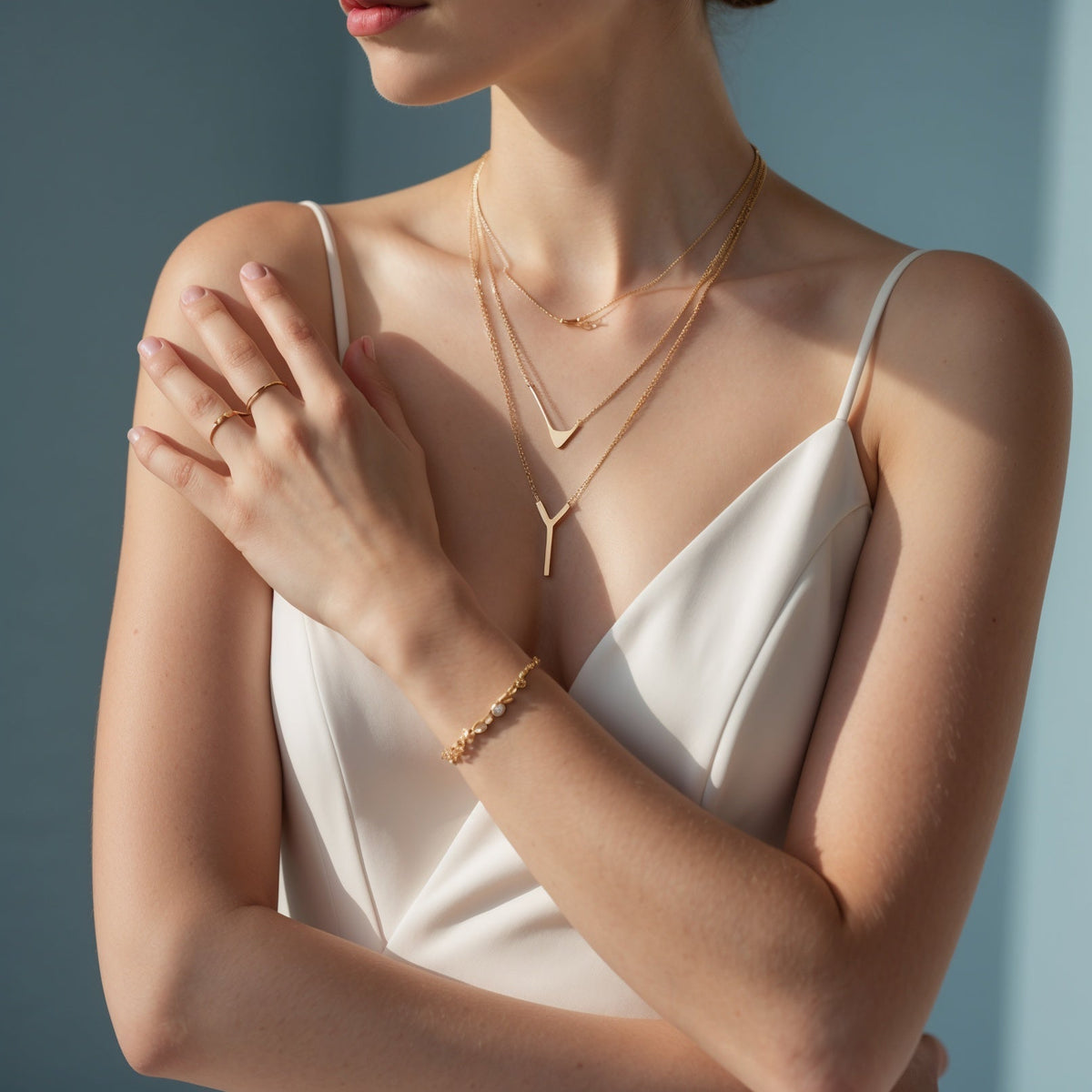 Quiet Luxury: Bold Gold Moves for Soft Power Looks