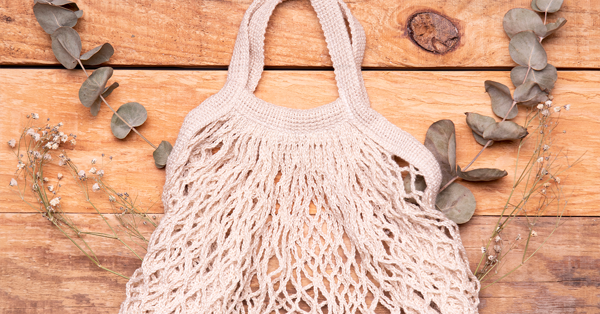 Crochet Tote Bag an essential fashionable item