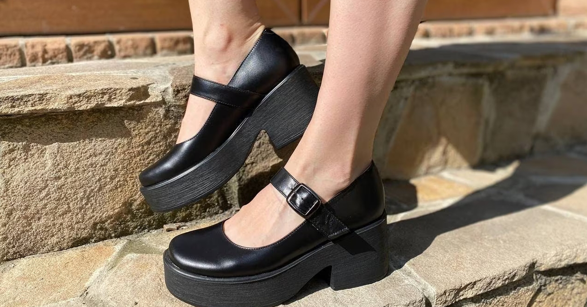 Preppy with style: The Platform Mary Janes