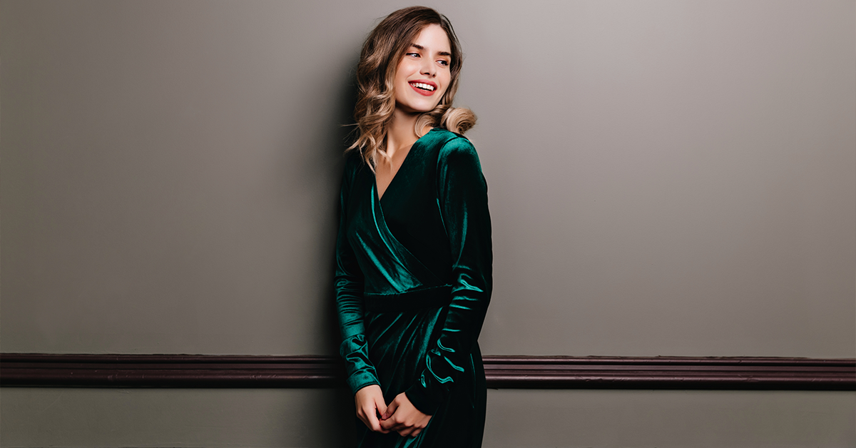 What to wear with a Velvet Green Dress Onpost