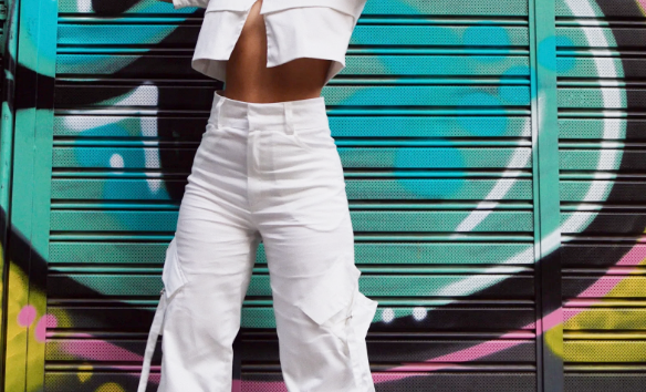 Baggy Pants are back and that's how we'll wear them this fall