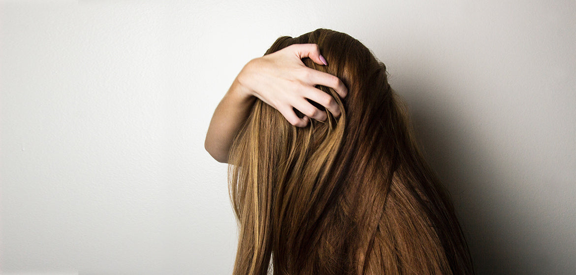 ¿Por qué es importante exfoliar el cuero cabelludo?