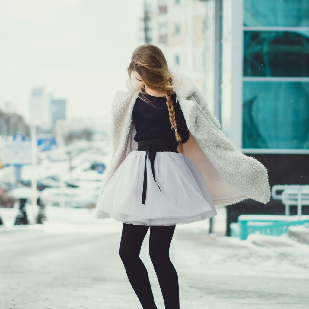 How to Wear White Skirt in Winter Onpost How to Wear White Skirt in Winter Onpost