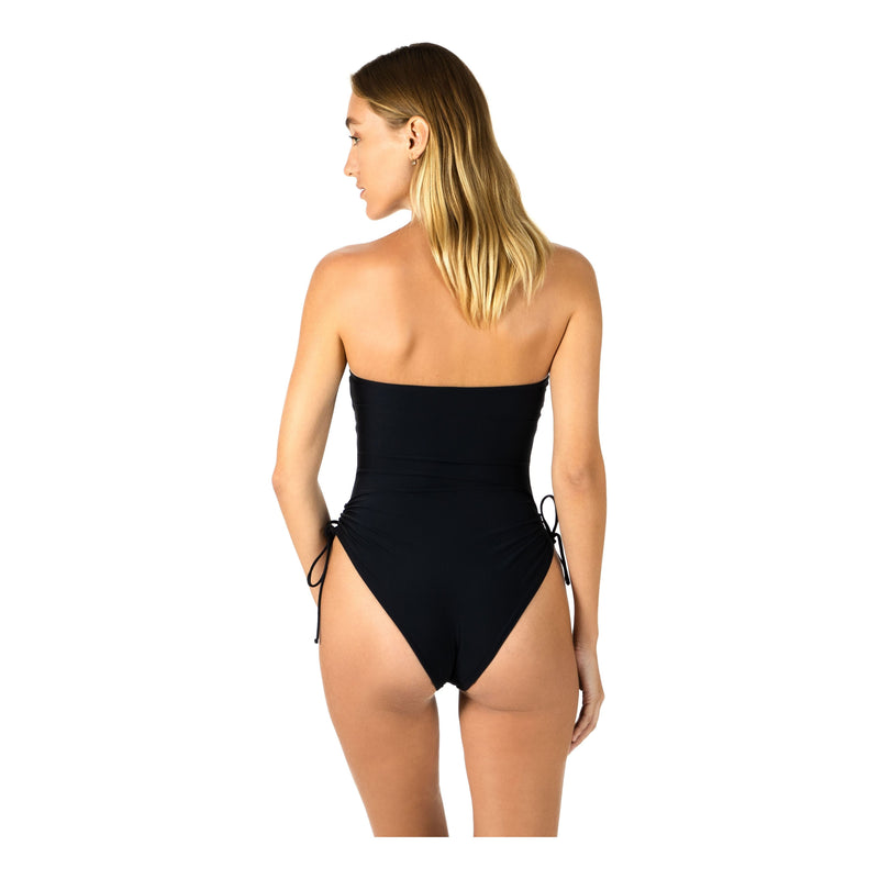 The Classic One Piece - Black