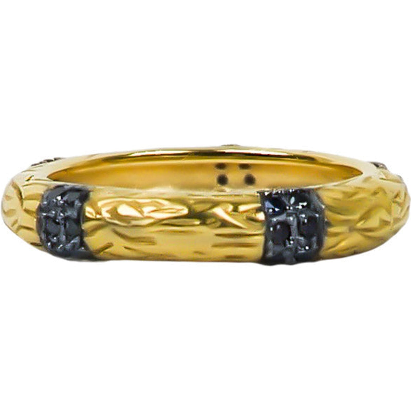Ring Dorado Texturizado Zirconia Negra